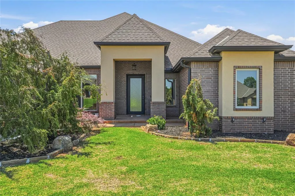 Photo 3 — 1103 Riata Road, Tuttle, OK 73089
