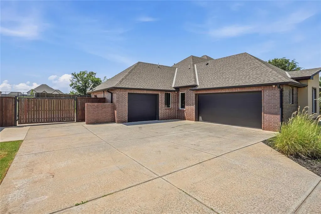 Photo 4 — 1103 Riata Road, Tuttle, OK 73089