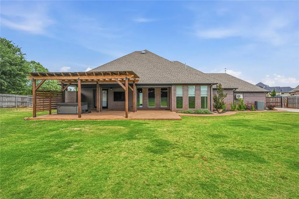 Photo 40 — 1103 Riata Road, Tuttle, OK 73089