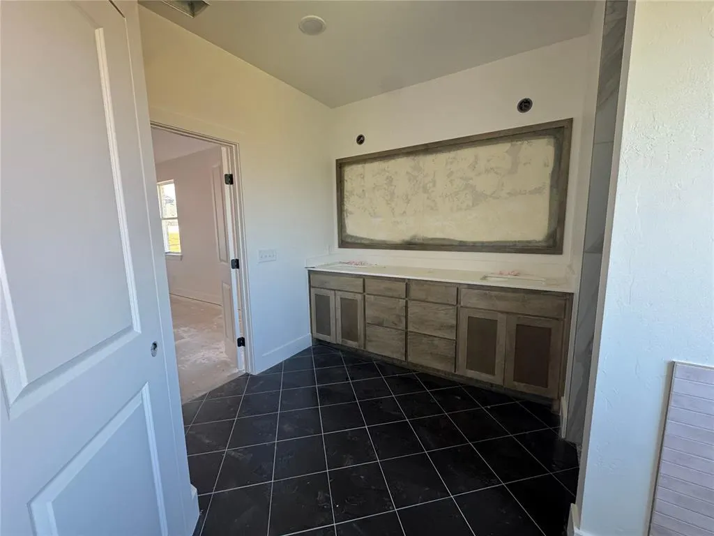 Photo 9 — 9305 NW 147th Terrace, Yukon, OK 73099