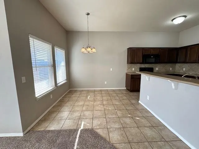 Photo 8 — 9540 SW 25th Street, Oklahoma City, OK 73128