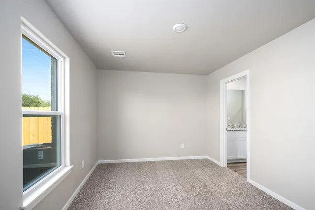 Photo 5 — 12716 Carrara Lane, Yukon, OK 73099