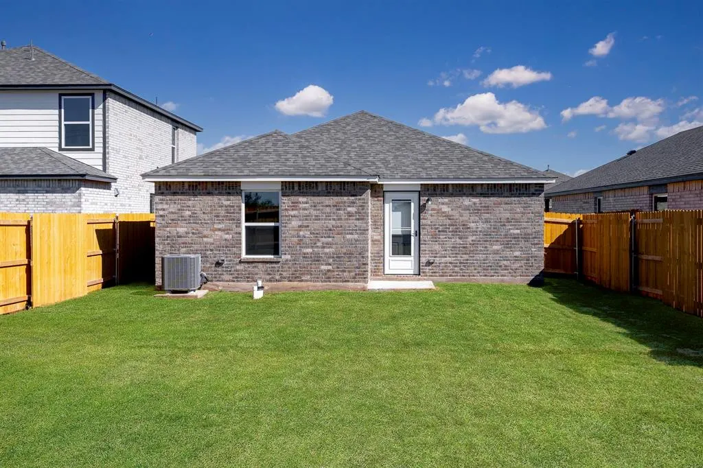 Photo 10 — 12716 Carrara Lane, Yukon, OK 73099