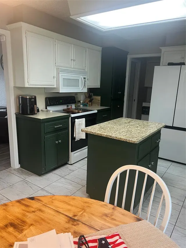 Photo 5 — 2912 Eastgate Drive, Seminole, OK 74868