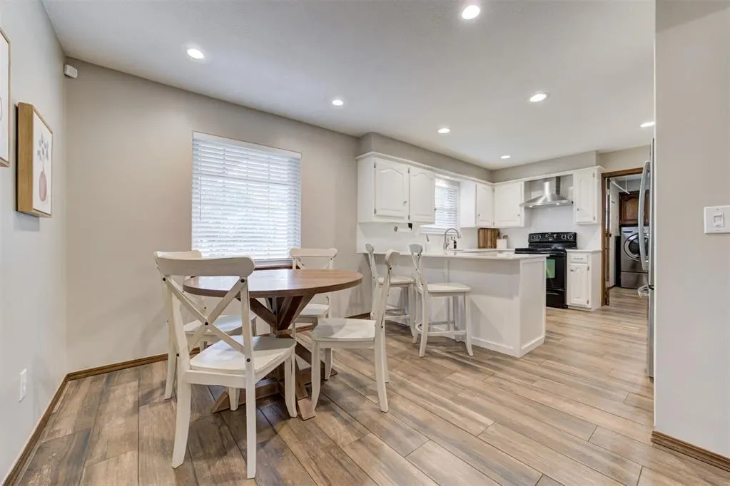 Photo 10 — 2705 Redbud Lane, Edmond, OK 73025