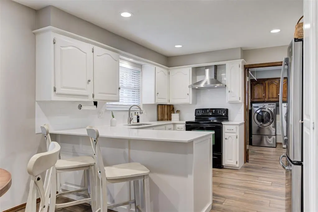 Photo 12 — 2705 Redbud Lane, Edmond, OK 73025