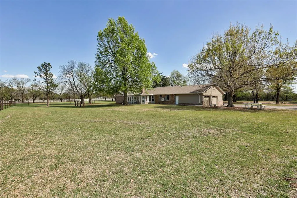 Photo 38 — 2705 Redbud Lane, Edmond, OK 73025