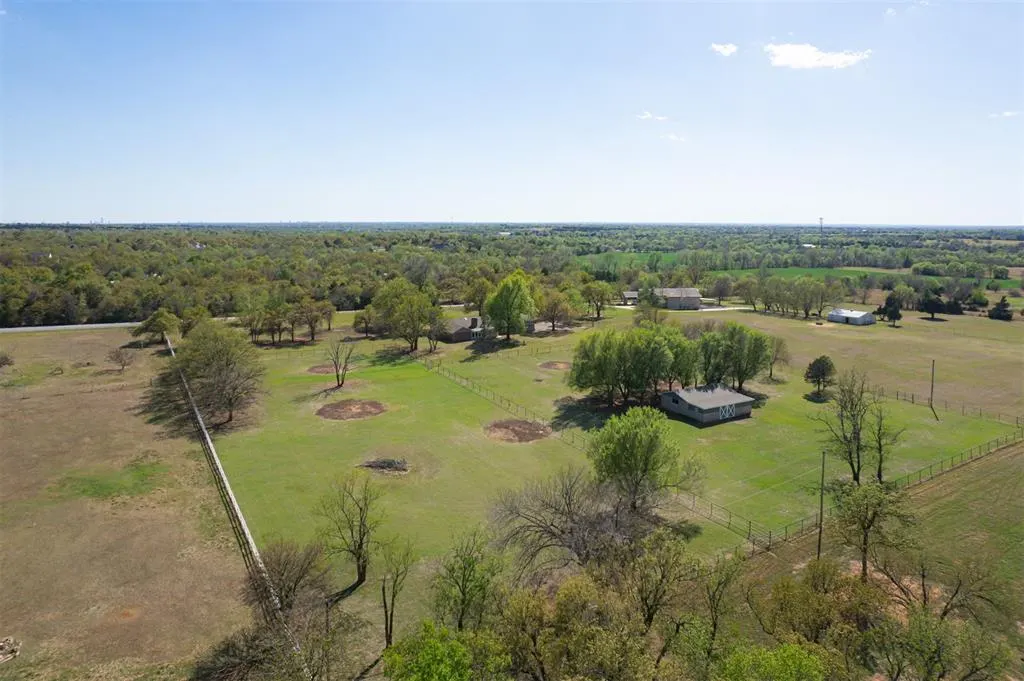 Photo 45 — 2705 Redbud Lane, Edmond, OK 73025