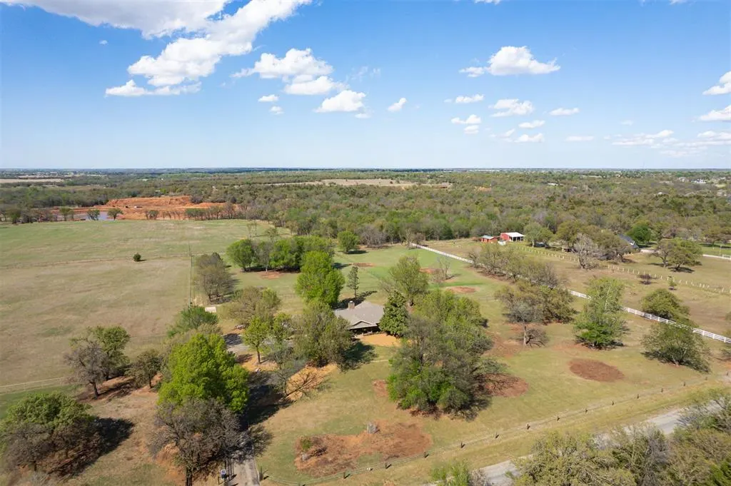 Photo 47 — 2705 Redbud Lane, Edmond, OK 73025