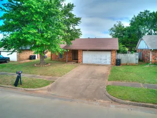 Sold home at 904 SE 15th Street