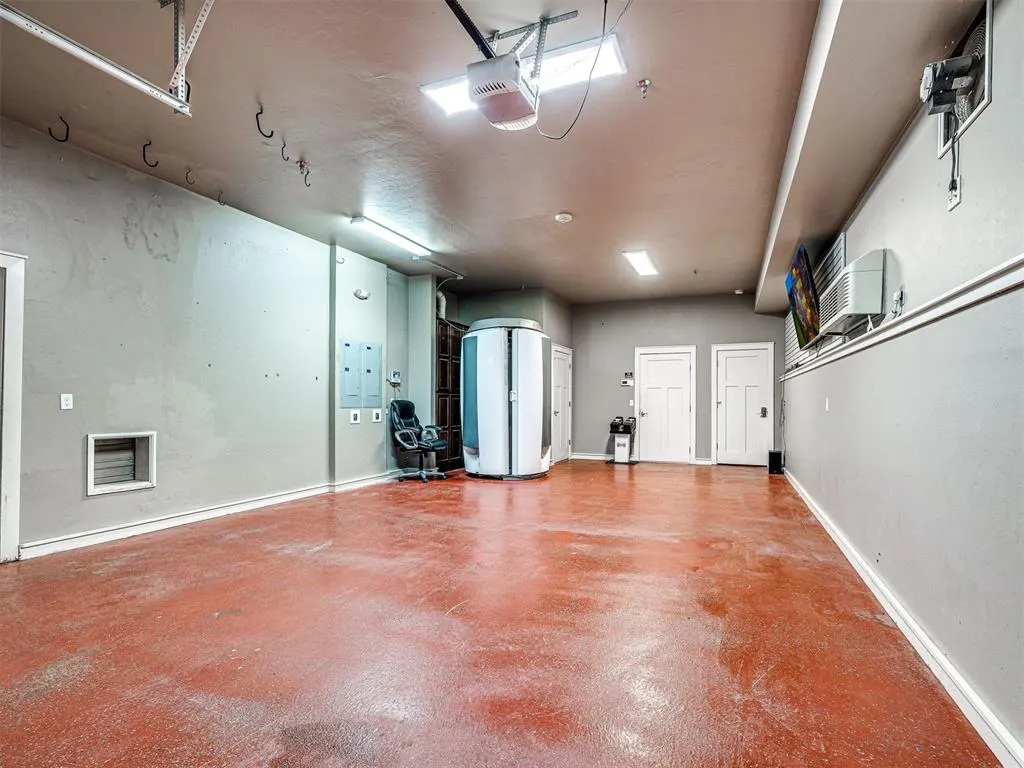 Photo 22 — 319 NE 1st Street, Oklahoma City, OK 73104