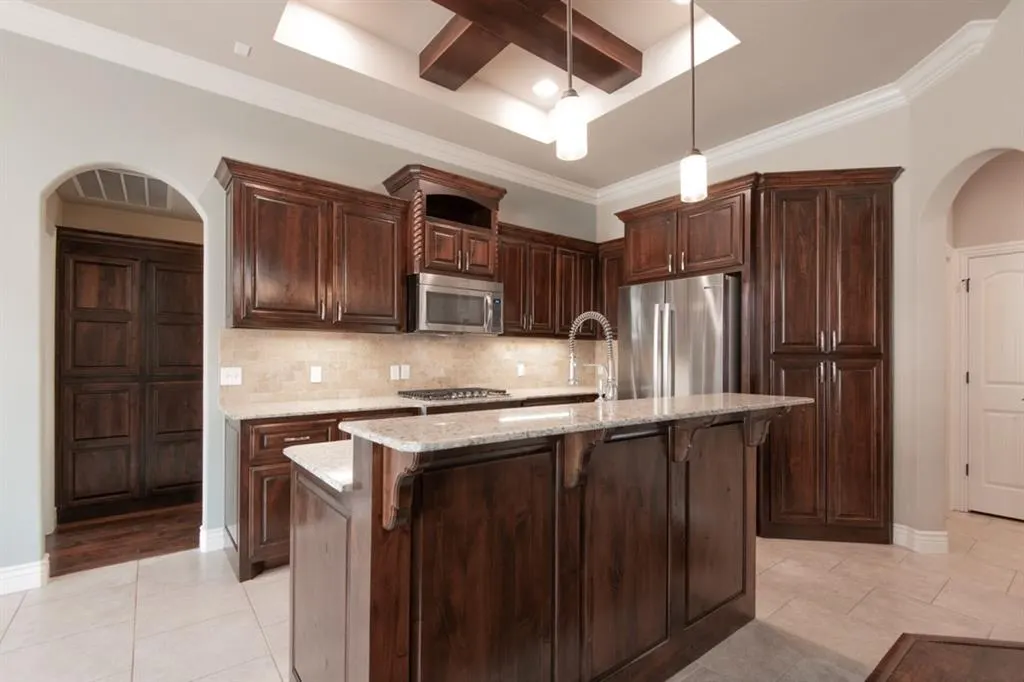 Photo 15 — 2124 Newbrook Drive, Edmond, OK 73003