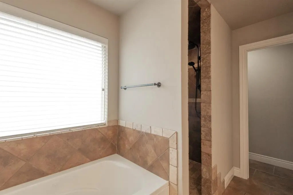 Photo 25 — 2124 Newbrook Drive, Edmond, OK 73003
