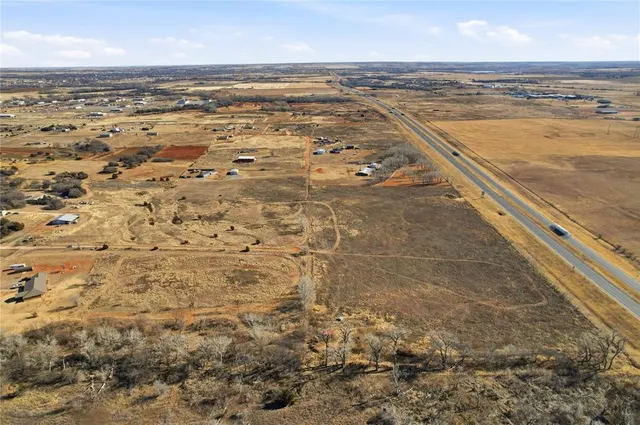 Photo 7 — N 1960 Circle, Elk City, OK 73644