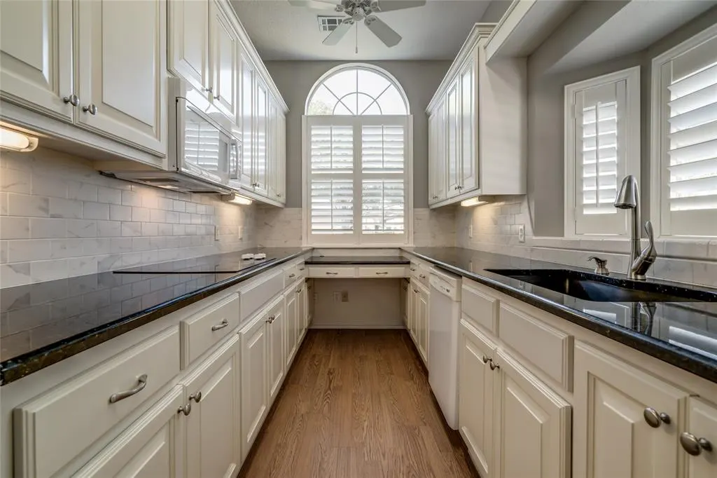 Photo 11 — 912 Heather Glen Terrace, Norman, OK 73072