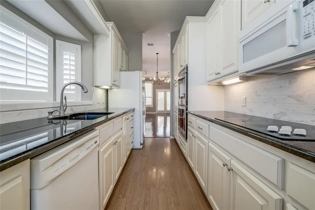 Photo 14 — 912 Heather Glen Terrace, Norman, OK 73072