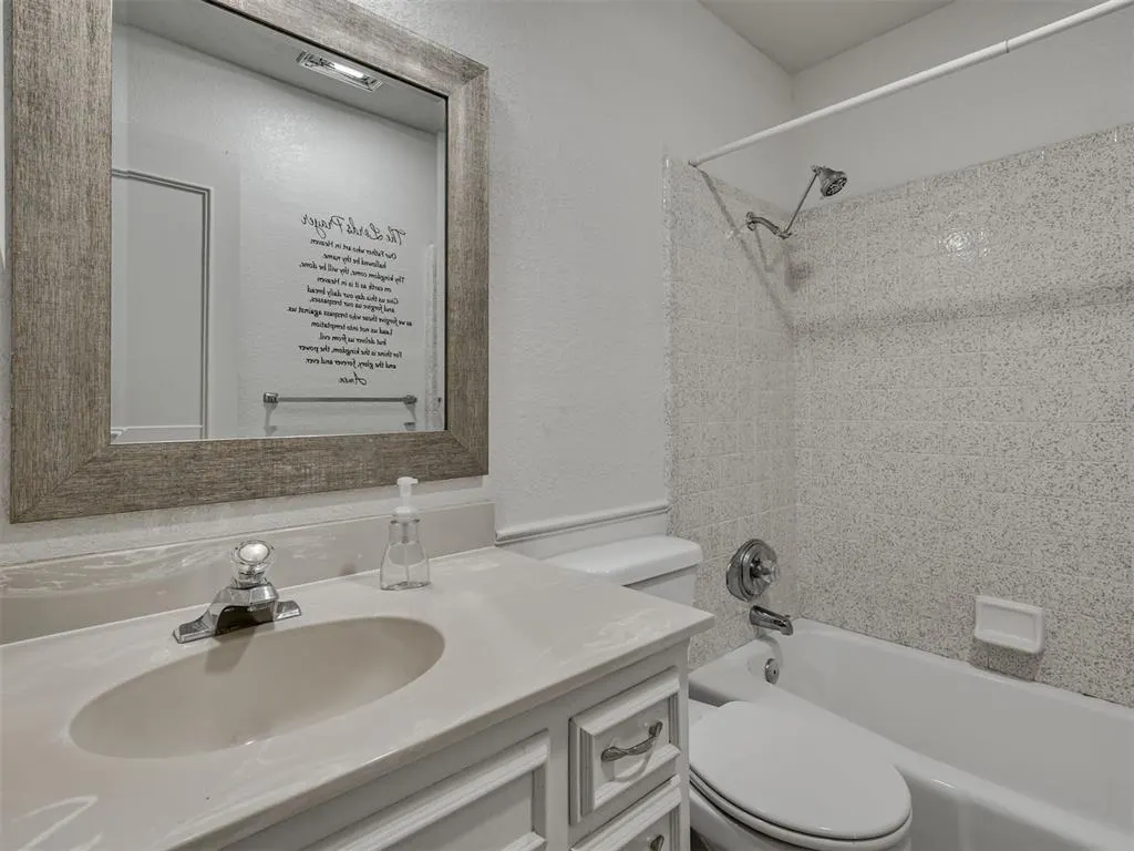 Photo 18 — 3039 W Wilshire Boulevard, Oklahoma City, OK 73116