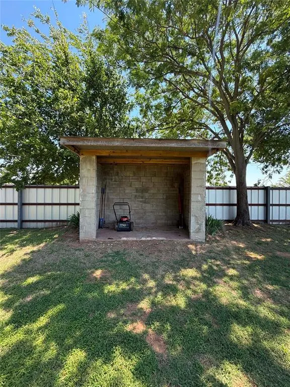 Photo 17 — 7984 Us Highway 70 Highway, Waurika, OK 73573