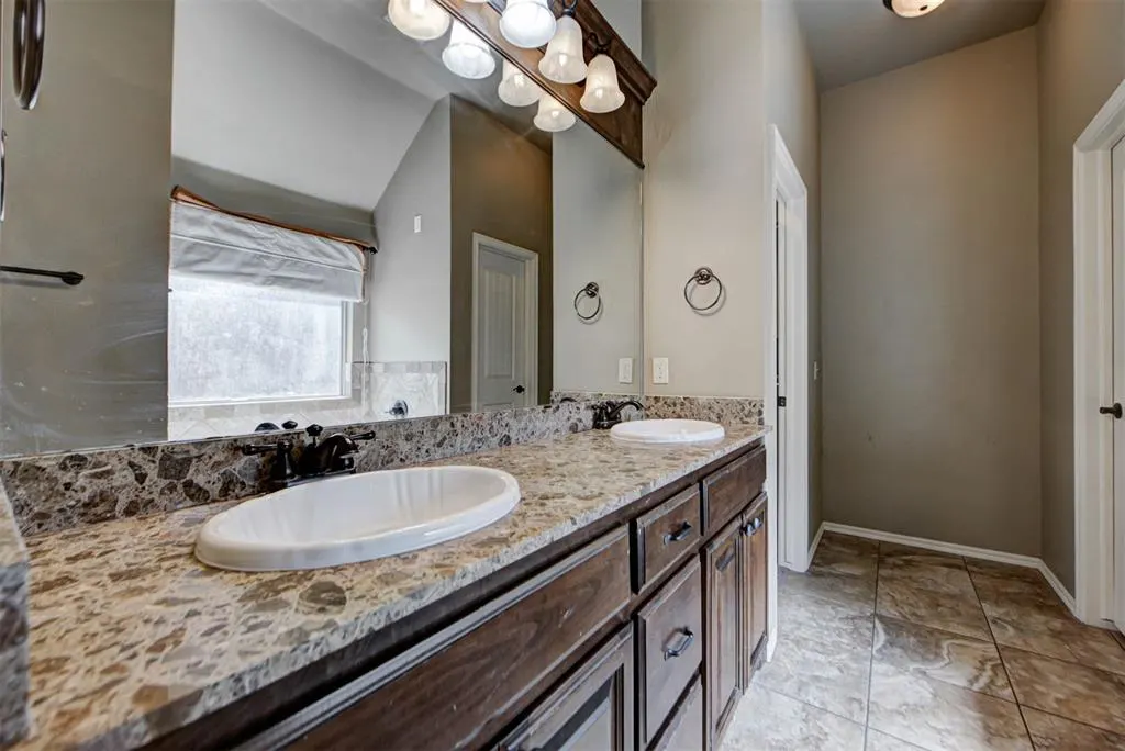 Photo 21 — 19513 Crest Ridge Drive, Edmond, OK 73012