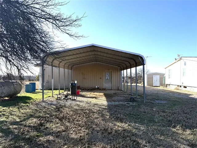 Photo 5 — 20985 Portland Avenue, Purcell, OK 73080