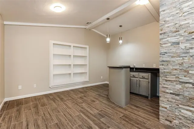 Photo 6 — 7301 Skylark Lane, Oklahoma City, OK 73162