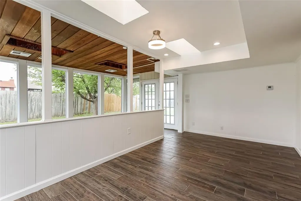 Photo 9 — 7301 Skylark Lane, Oklahoma City, OK 73162