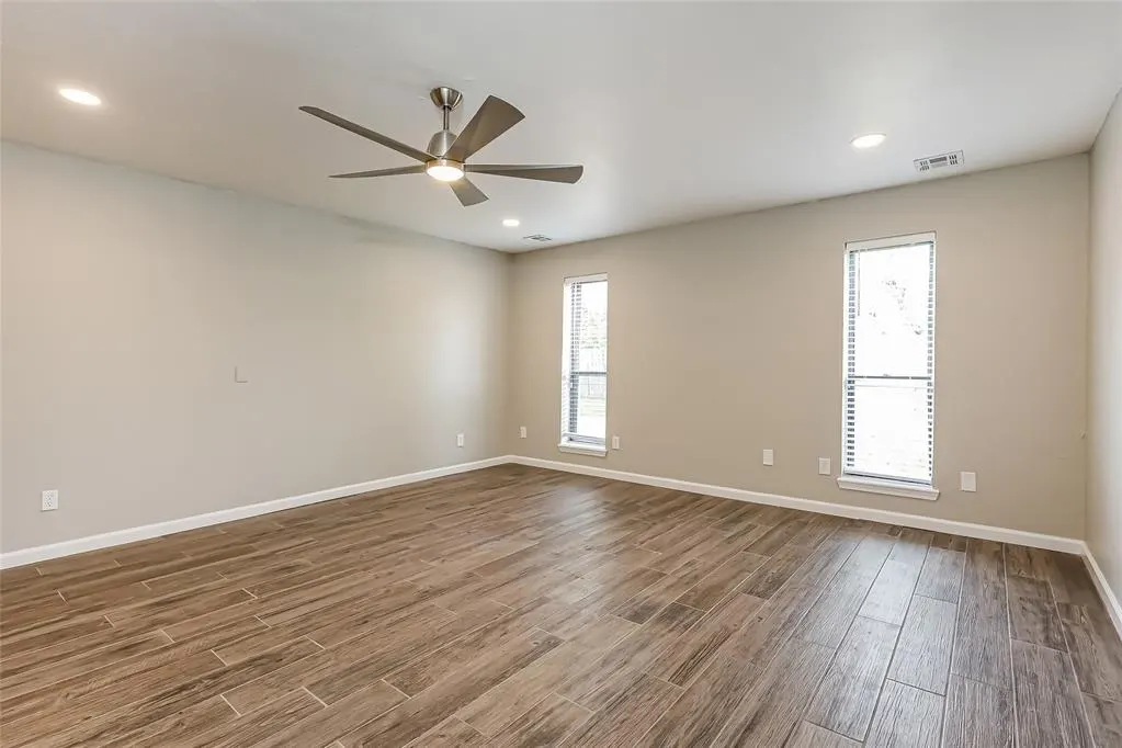 Photo 11 — 7301 Skylark Lane, Oklahoma City, OK 73162
