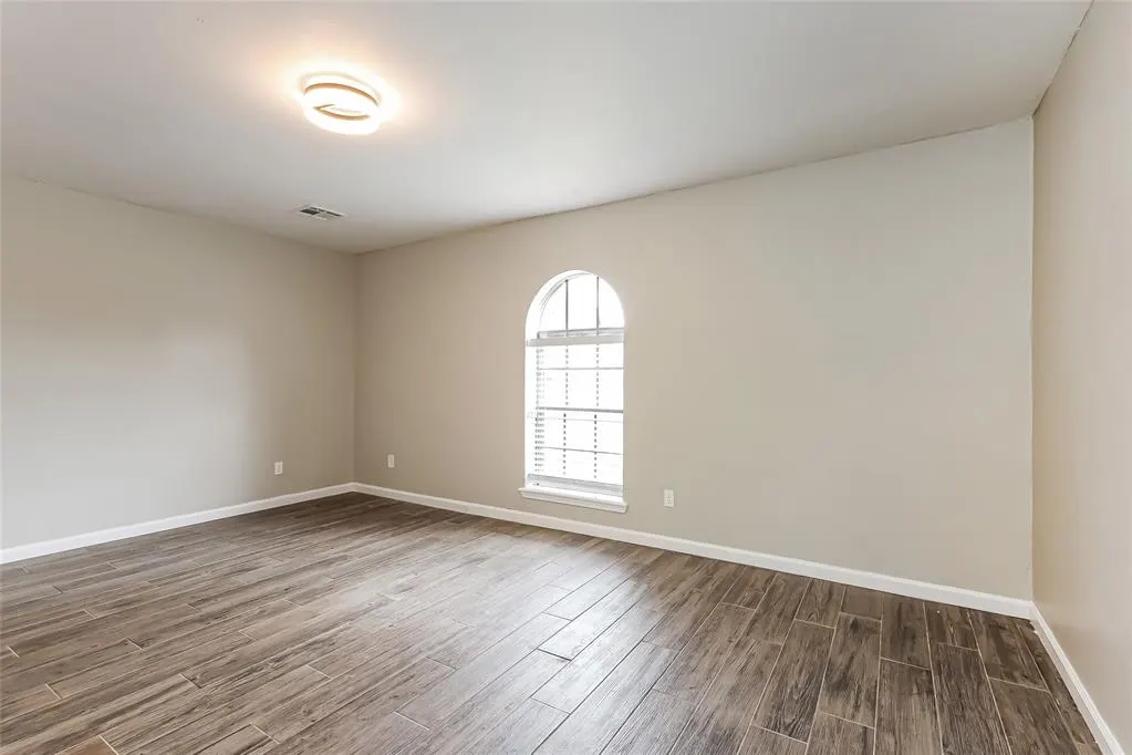 Photo 14 — 7301 Skylark Lane, Oklahoma City, OK 73162
