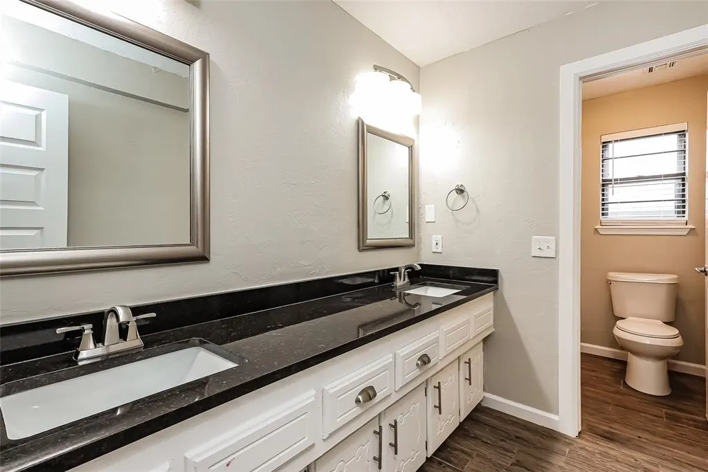 Photo 18 — 7301 Skylark Lane, Oklahoma City, OK 73162