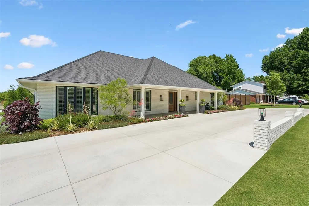 Photo 5 — 627 Louisiana Street, Jones, OK 73049