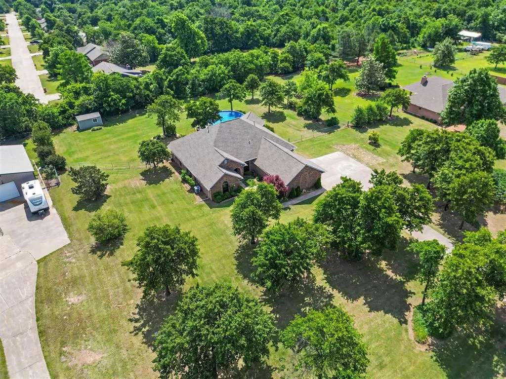 Photo 41 — 746 E Choctaw Street, Choctaw, OK 73020