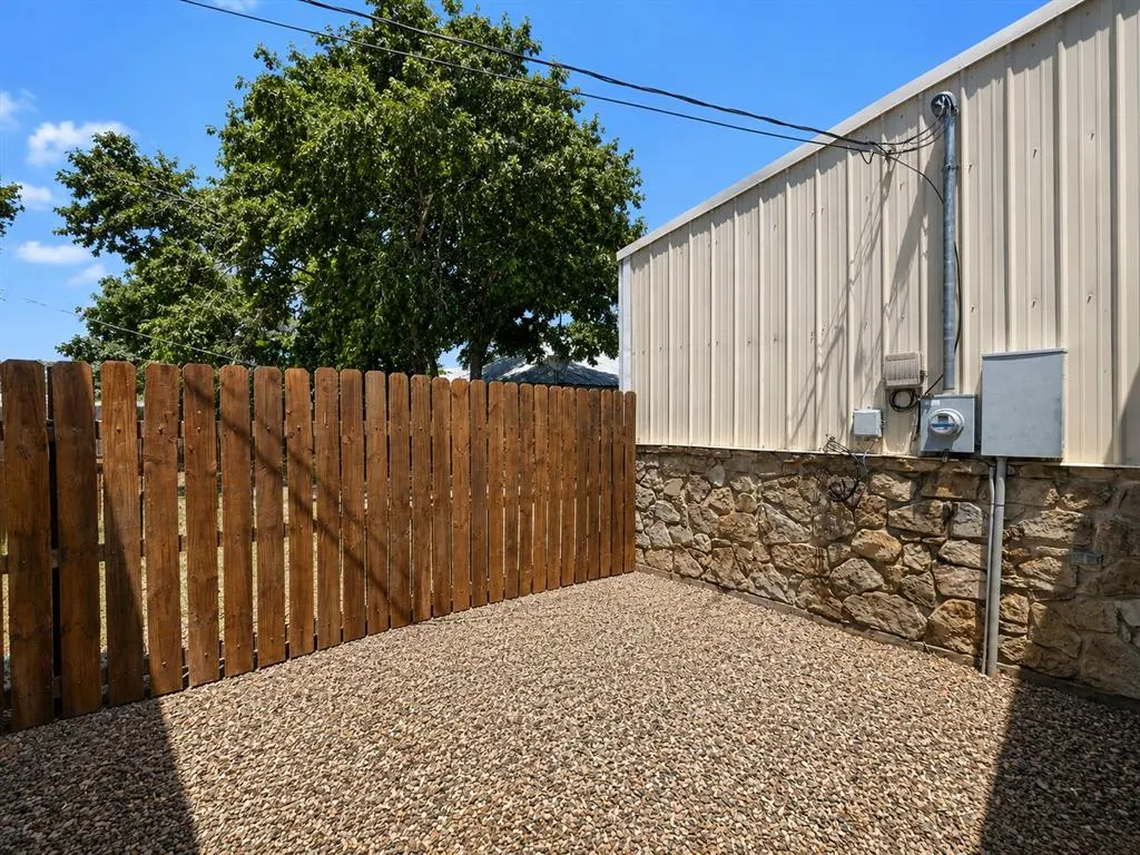 Photo 29 — 429 S Bailey Street, Hobart, OK 73651