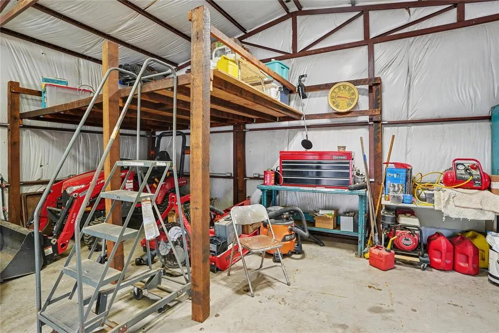 Photo 32 — 429 S Bailey Street, Hobart, OK 73651