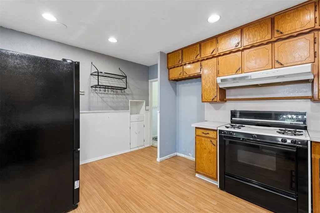 Photo 8 — 3925 W Park Place, Oklahoma City, OK 73107