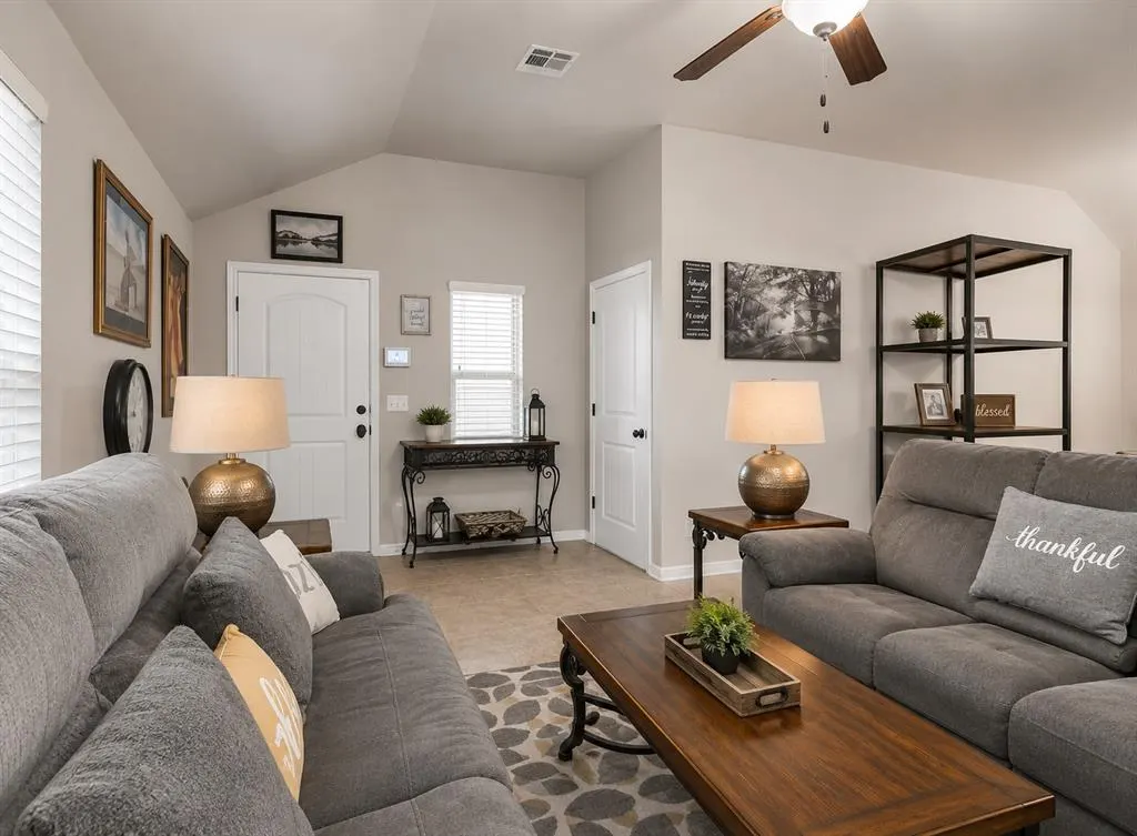 Photo 3 — 12828 William Penn Boulevard, Oklahoma City, OK 73120