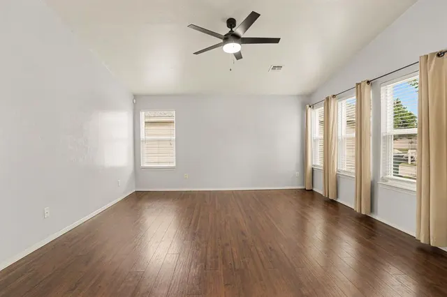 Photo 8 — 15513 Camellia Road, Oklahoma City, OK 73170