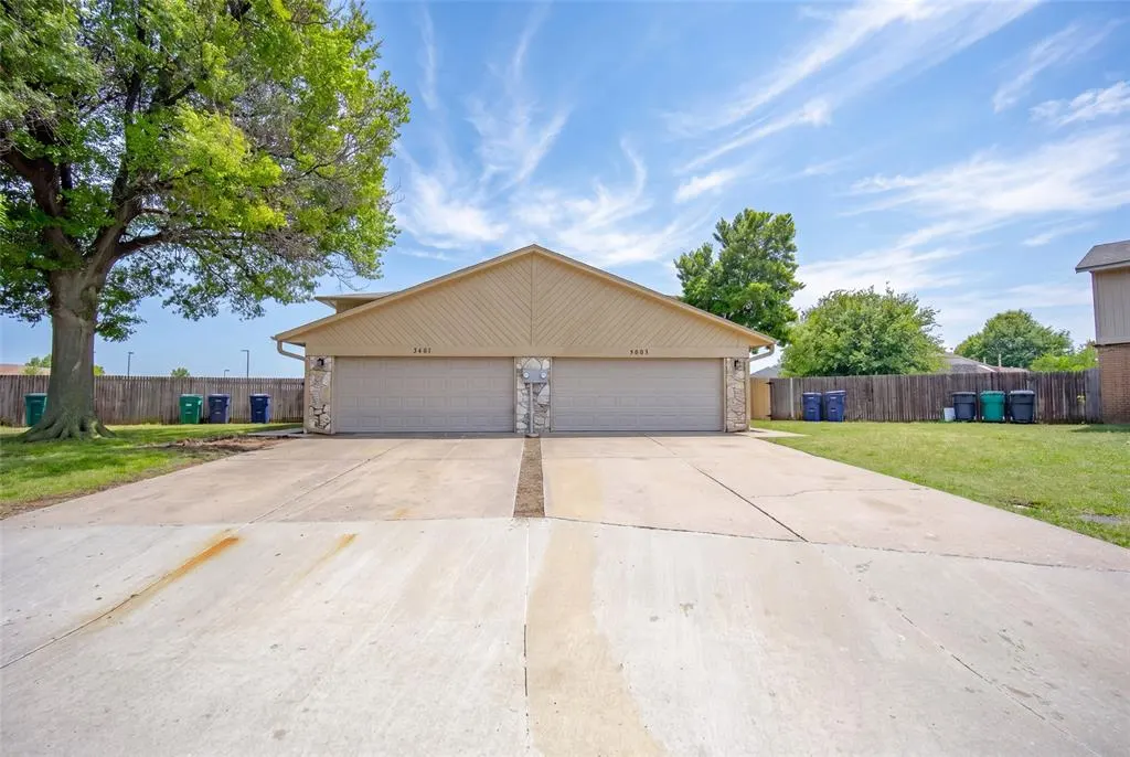 Photo 3 — 9601 Berkley Court, Oklahoma City, OK 73162