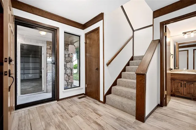 Photo 4 — 9601 Berkley Court, Oklahoma City, OK 73162