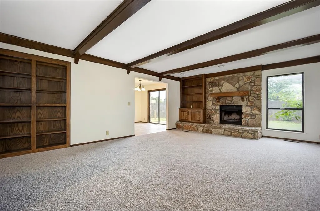 Photo 5 — 9601 Berkley Court, Oklahoma City, OK 73162