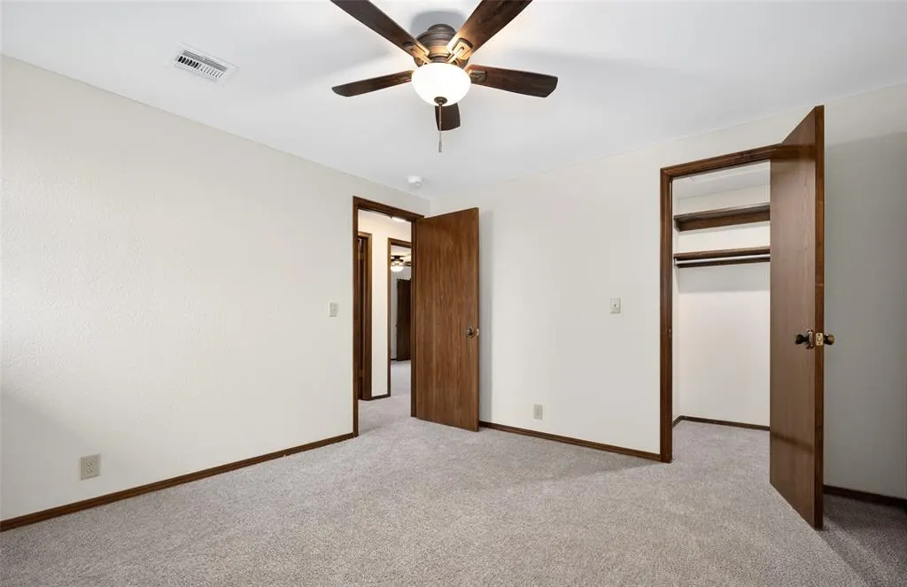Photo 13 — 9601 Berkley Court, Oklahoma City, OK 73162