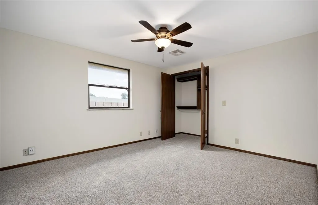 Photo 16 — 9601 Berkley Court, Oklahoma City, OK 73162