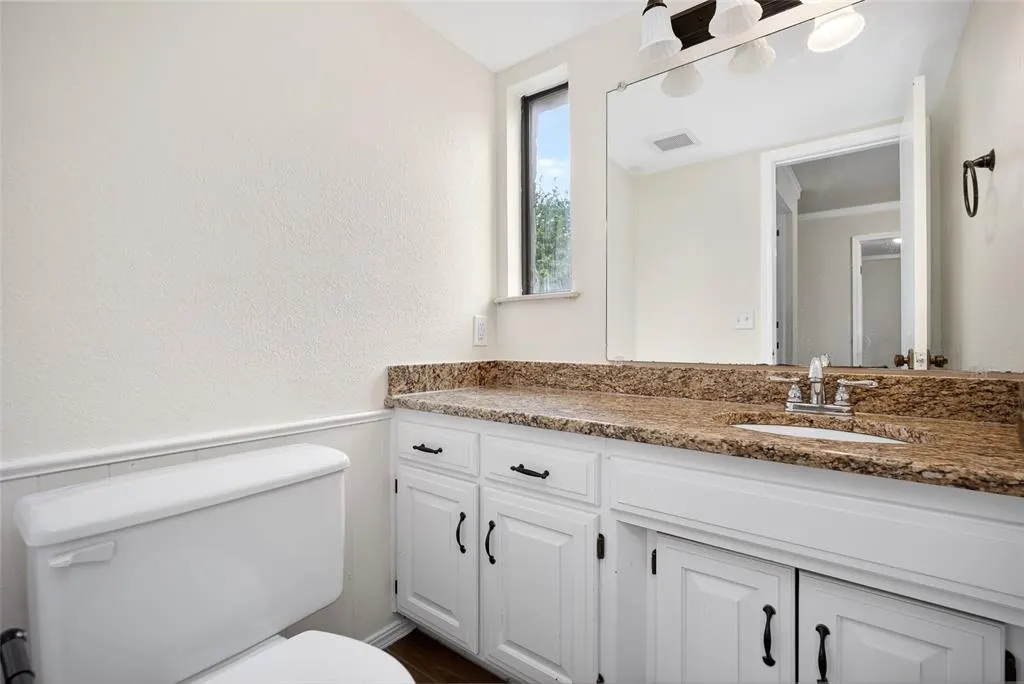 Photo 37 — 9601 Berkley Court, Oklahoma City, OK 73162