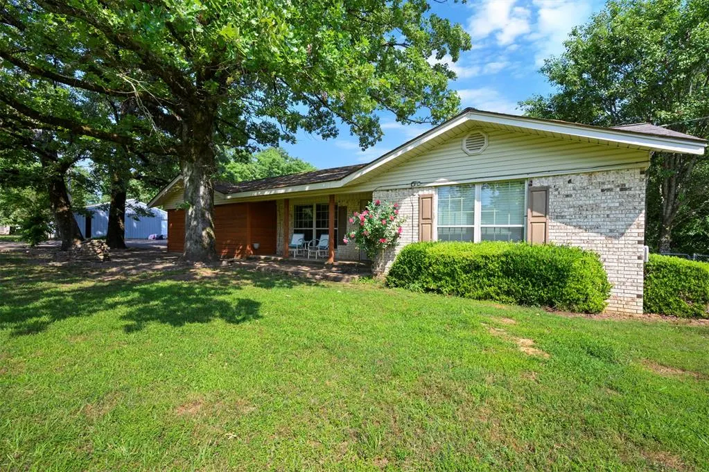 Photo 2 — 555 Skipjack Road, Eagletown, OK 74734