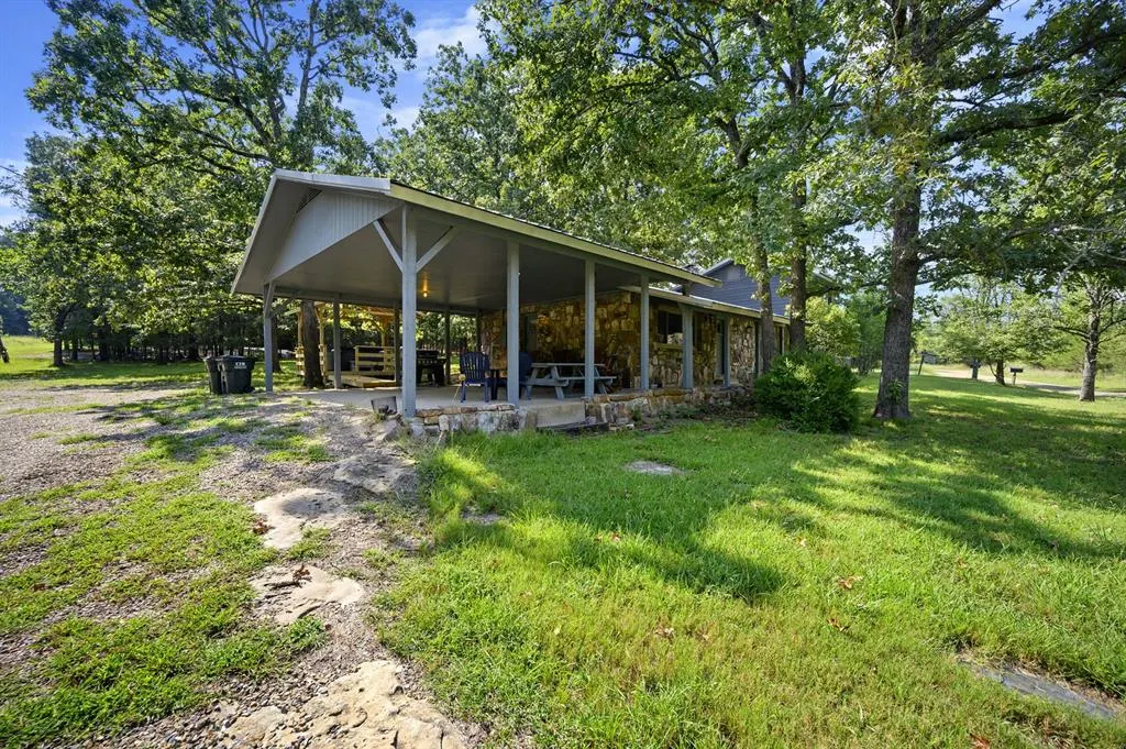Front exterior — 129 Halibut Cove Lane, Broken Bow, OK 74728