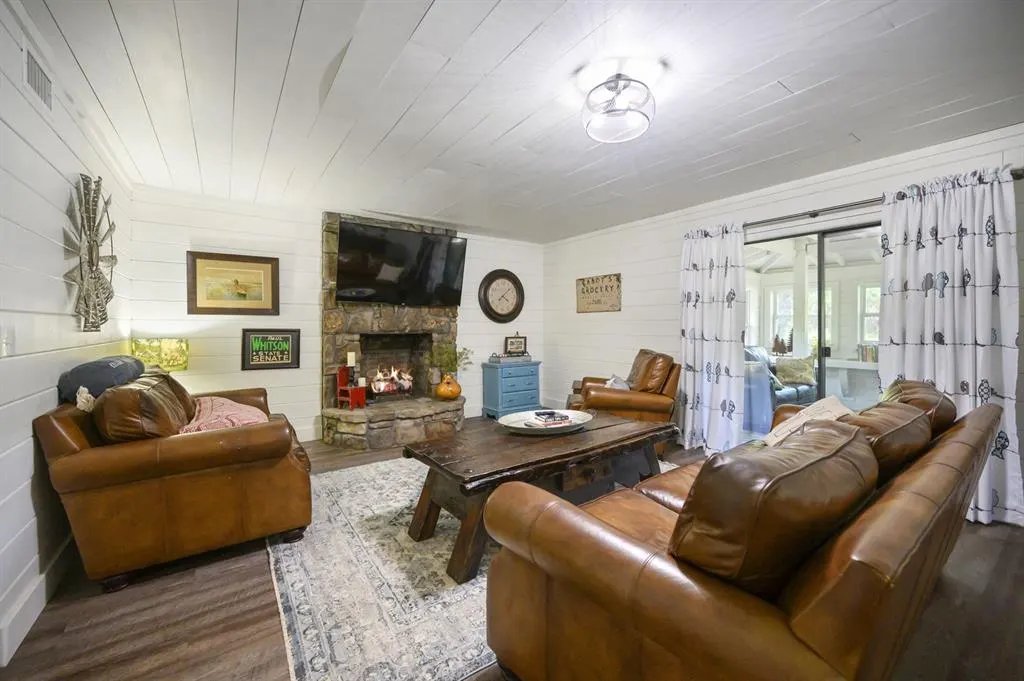Photo 11 — 129 Halibut Cove Lane, Broken Bow, OK 74728