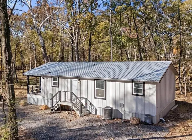 Photo 7 — 2938 Sweet Home Road, Broken Bow, OK 74728