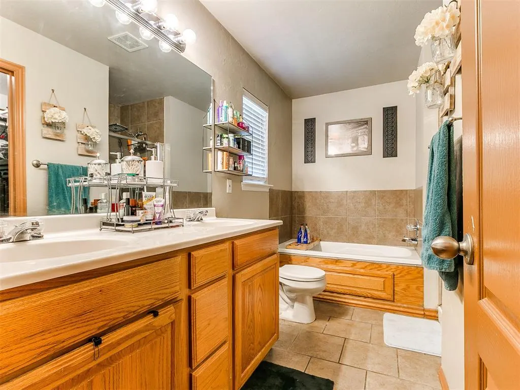 Photo 34 — 8013 Chumley Lane, Oklahoma City, OK 73135