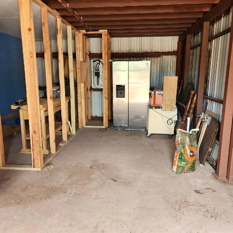 Photo 2 — 16085 N County Road 3040, Lindsay, OK 73052
