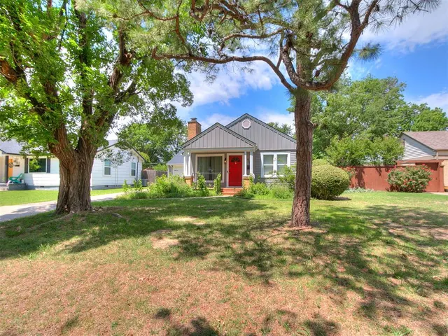 Photo 2 — 405 Nebraska Street, Norman, OK 73069