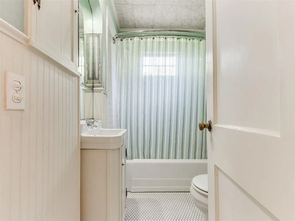 Photo 13 — 405 Nebraska Street, Norman, OK 73069
